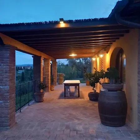 Ricci Con Esclusiva E Vasca Idromassaggio Montefoscoli